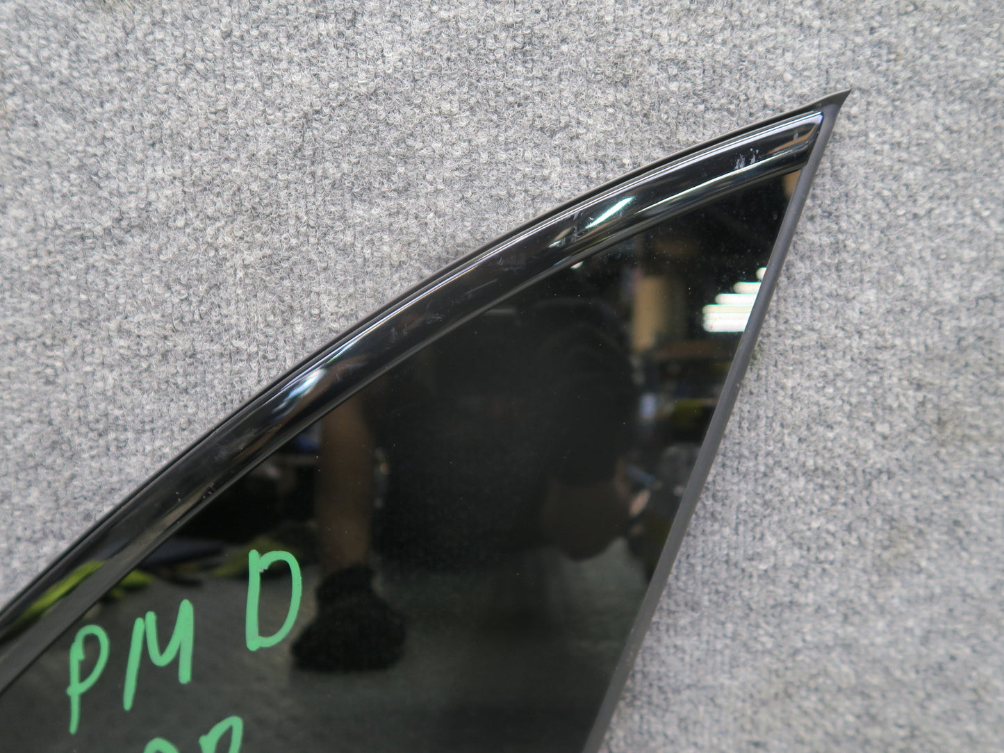 2015-2024 Porsche Macan Rear Right Quarter Glass Window 95B845298XN