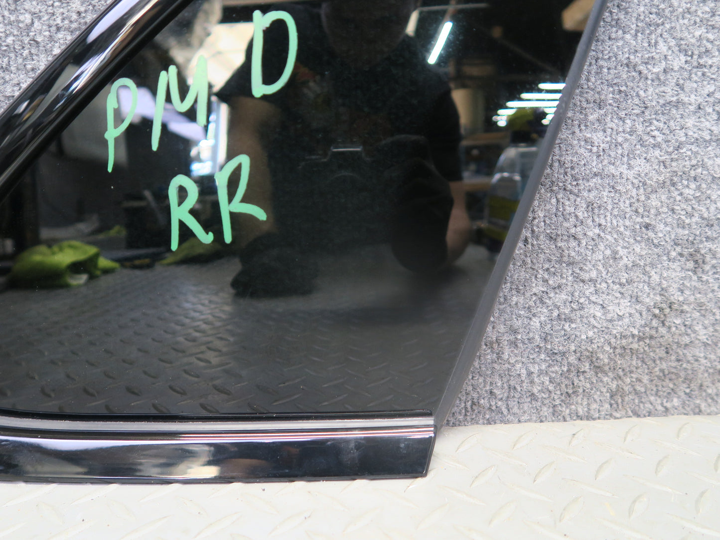 2015-2024 Porsche Macan Rear Right Quarter Glass Window 95B845298XN