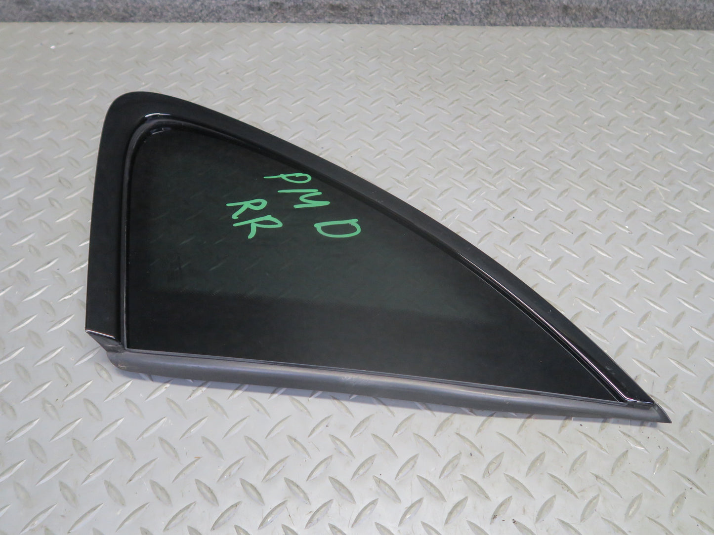 2015-2024 Porsche Macan Rear Right Quarter Glass Window 95B845298XN