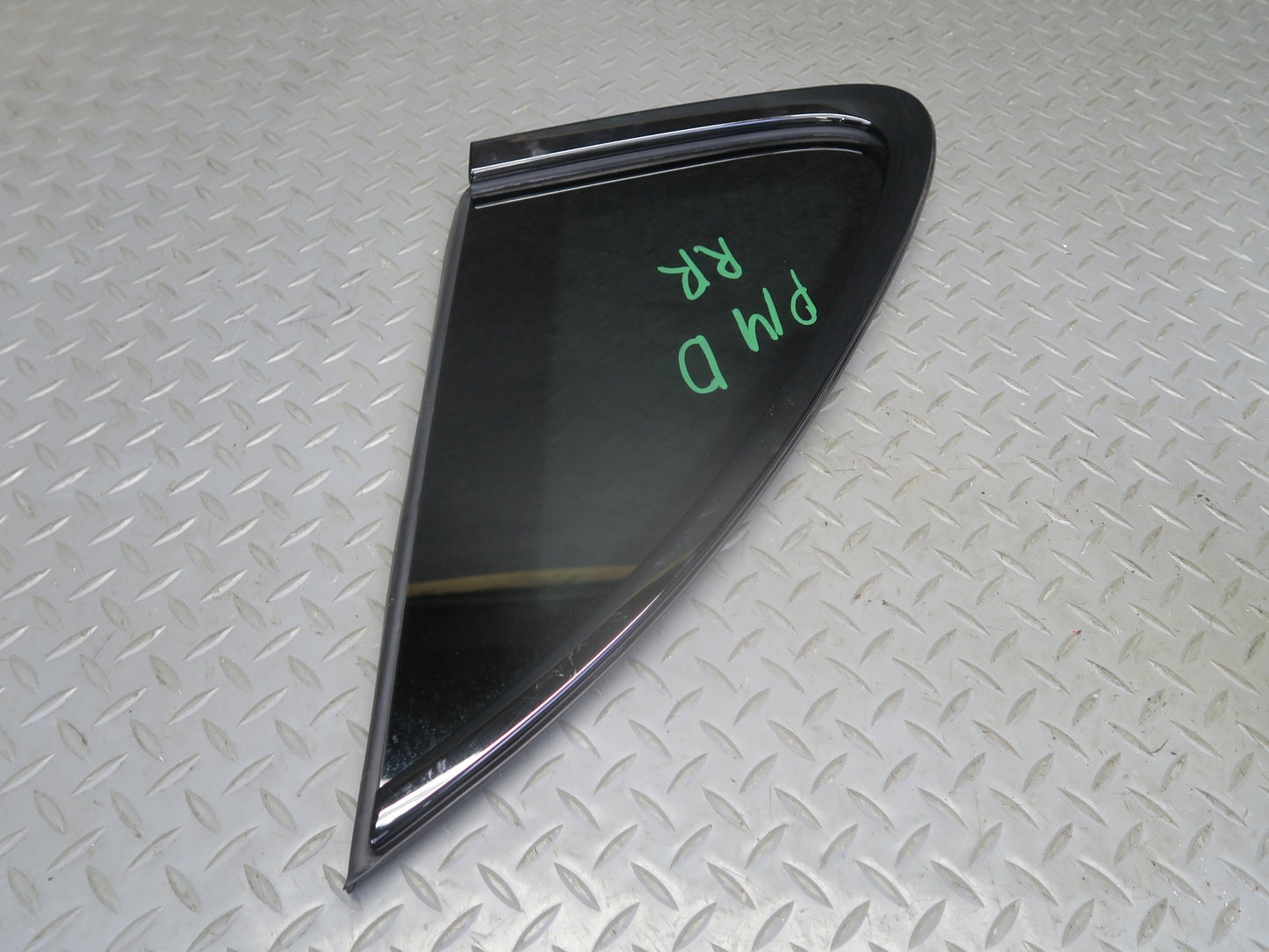 2015-2024 Porsche Macan Rear Right Quarter Glass Window 95B845298XN