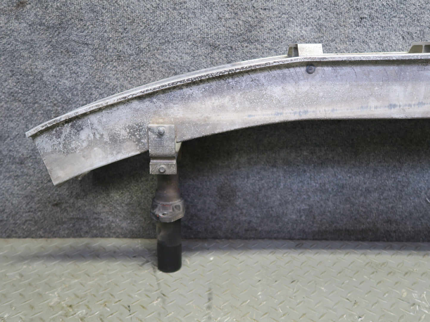 1987 Porsche 928 Front Bumper Impact  Reinforcement Bar w Absorbers 59K Miles
