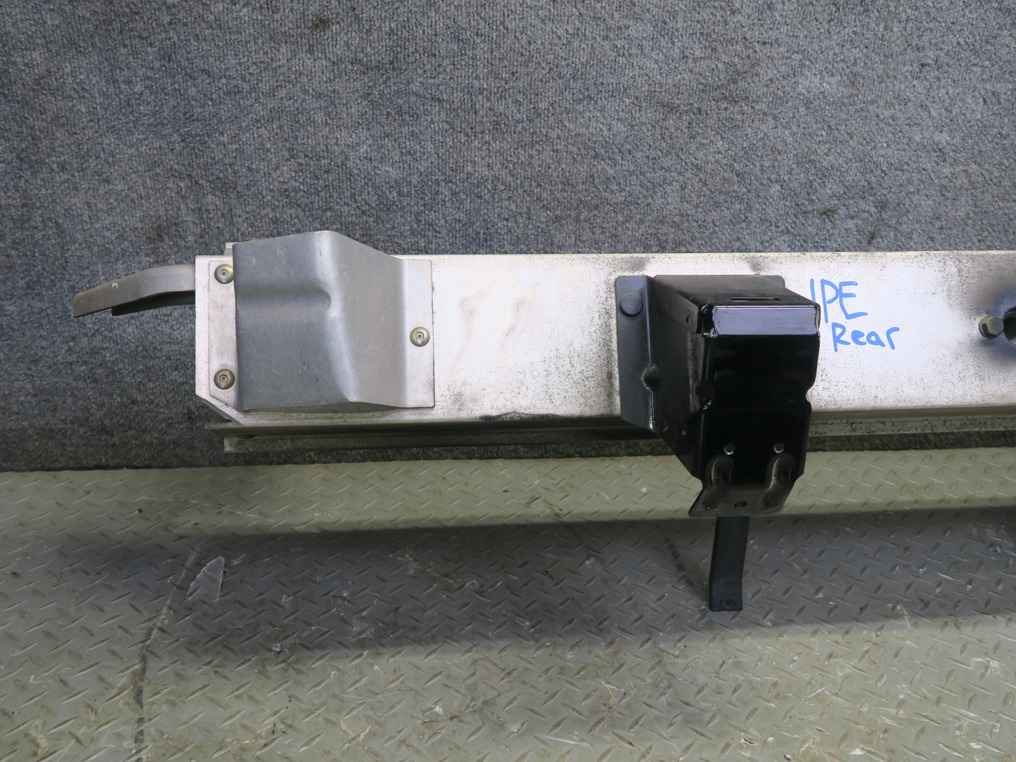 1987 Porsche 928 Rear Bumper Impact Reinforcement Bar w Absorbers 59K Miles