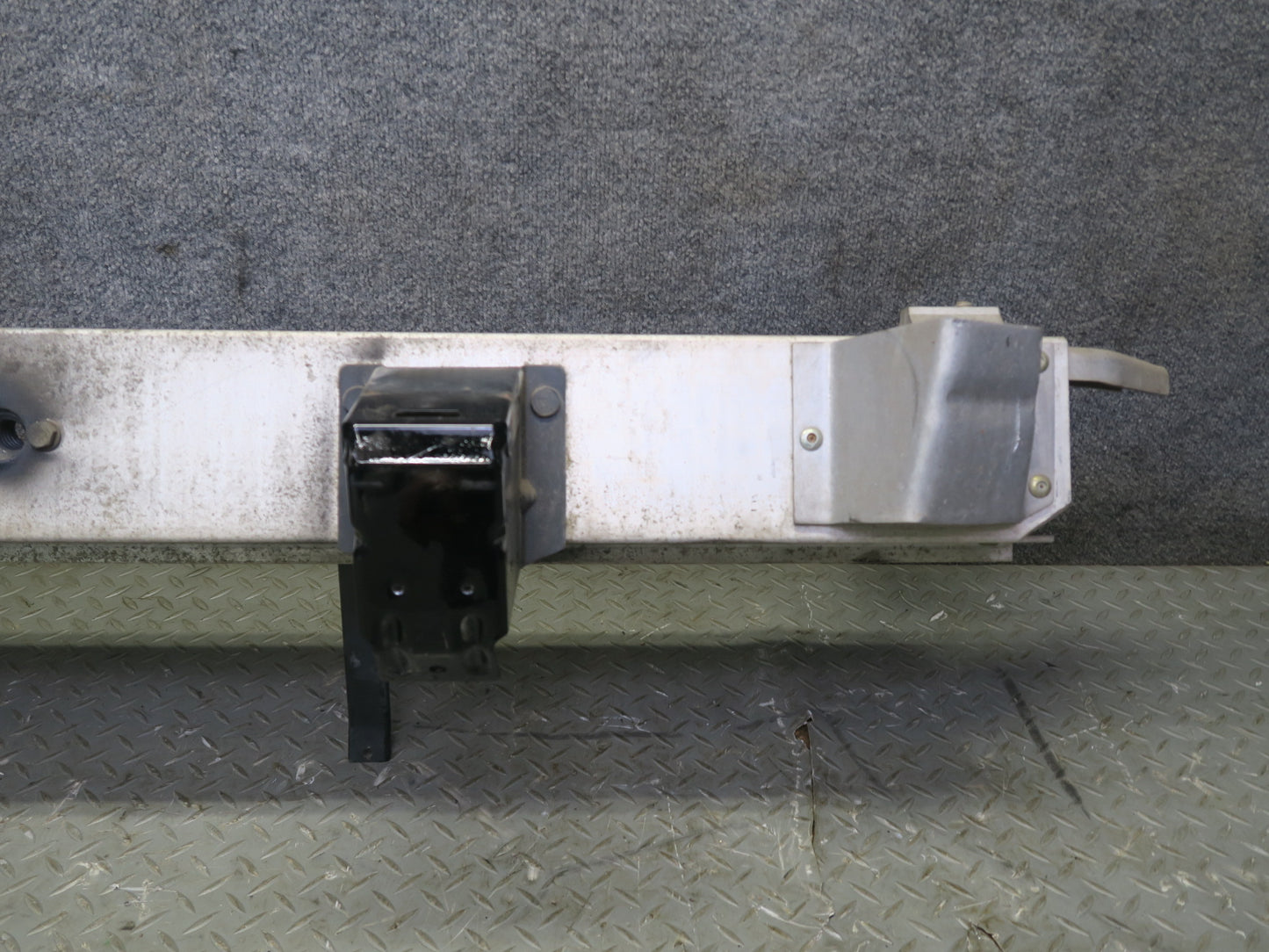 1987 Porsche 928 Rear Bumper Impact Reinforcement Bar w Absorbers 59K Miles
