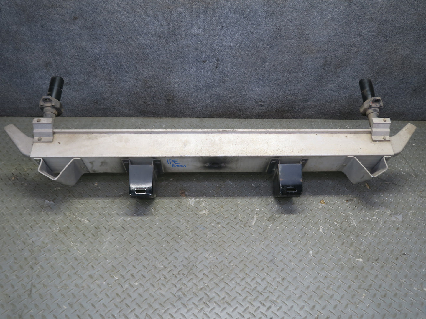 1987 Porsche 928 Rear Bumper Impact Reinforcement Bar w Absorbers 59K Miles