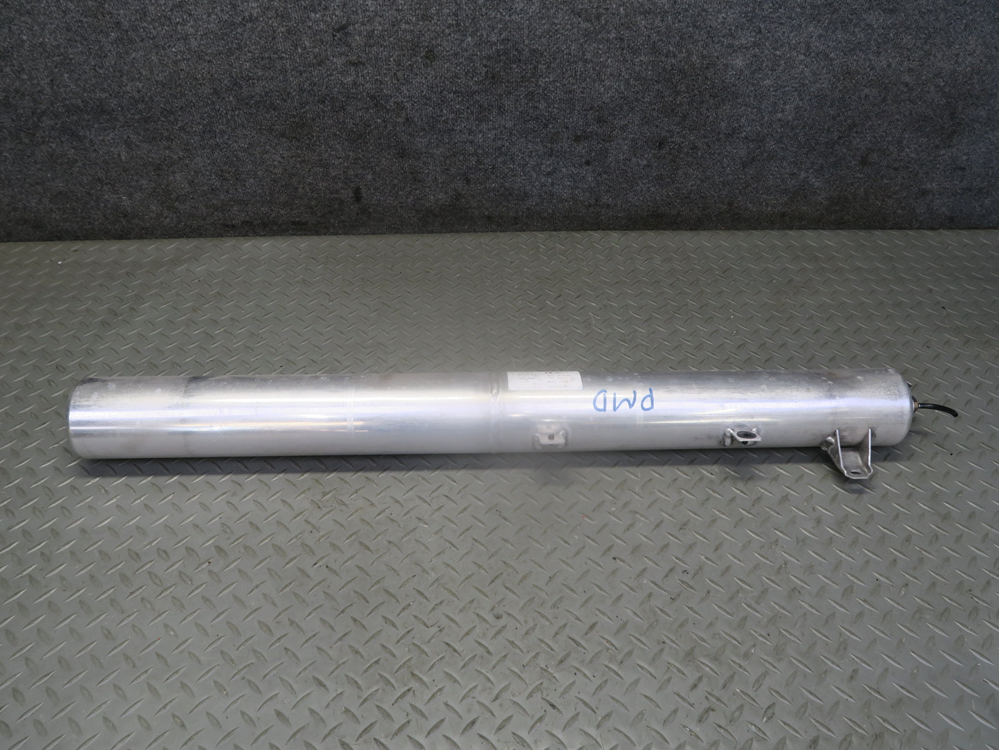 2015-2024 Porsche Macan Air Suspension Pressure Accumulator Tank 95B616201A