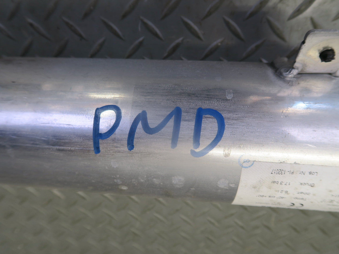 2015-2024 Porsche Macan Air Suspension Pressure Accumulator Tank 95B616201A