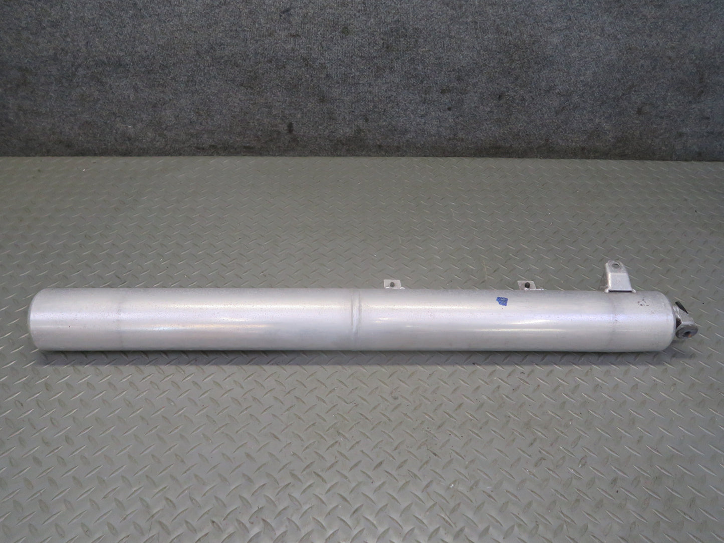 2015-2024 Porsche Macan Air Suspension Pressure Accumulator Tank 95B616201A