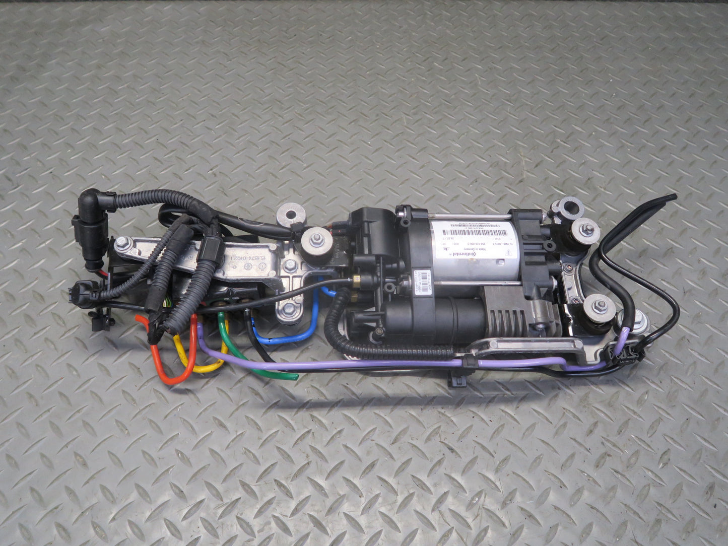 2015-2018 Porsche Macan Air Suspension Compressor Pump w Valve Block 87K Miles