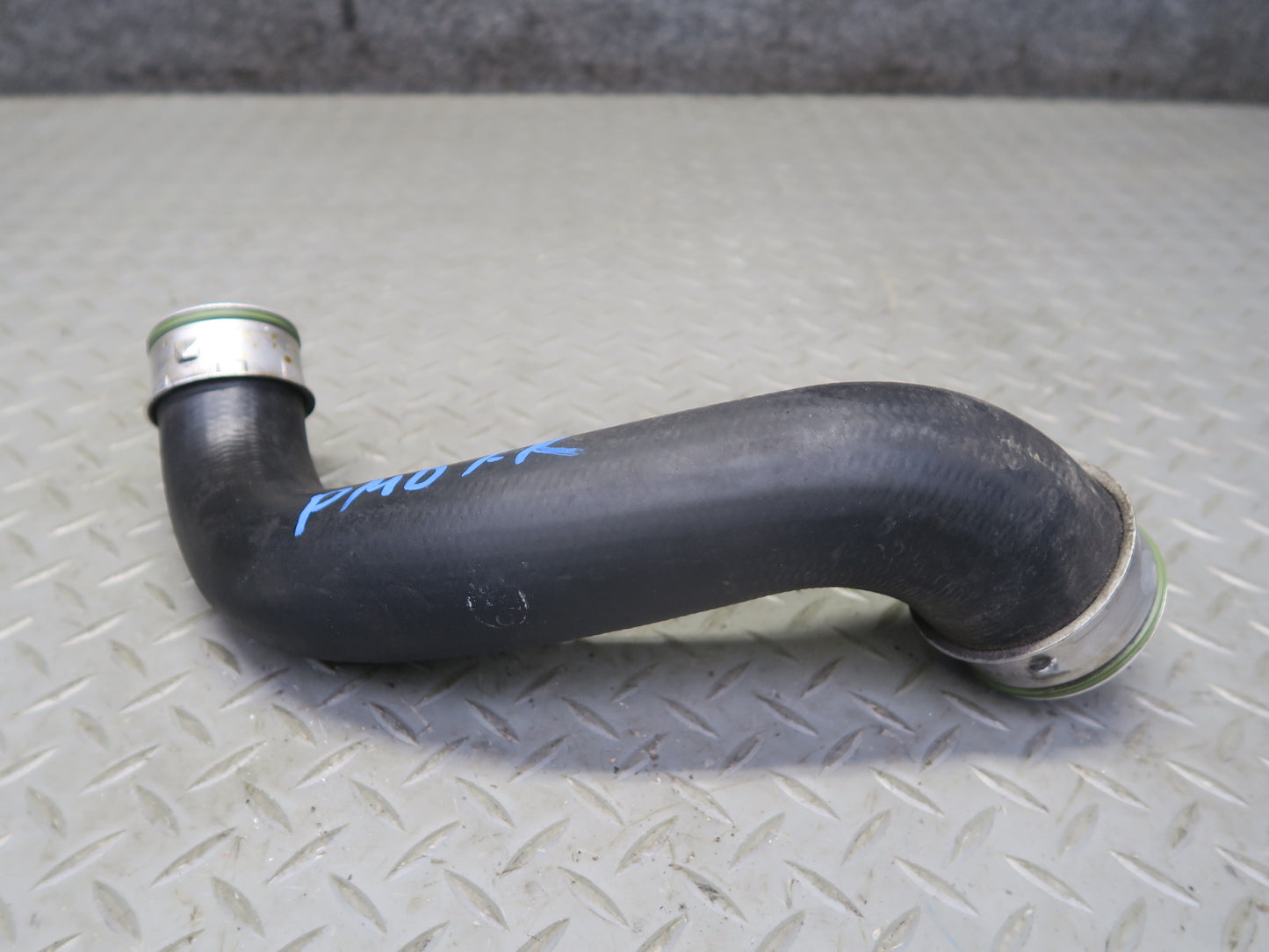 2015-2018 Porsche Macan 3.0L Turbo Intercooler Right Hose Pipe Line