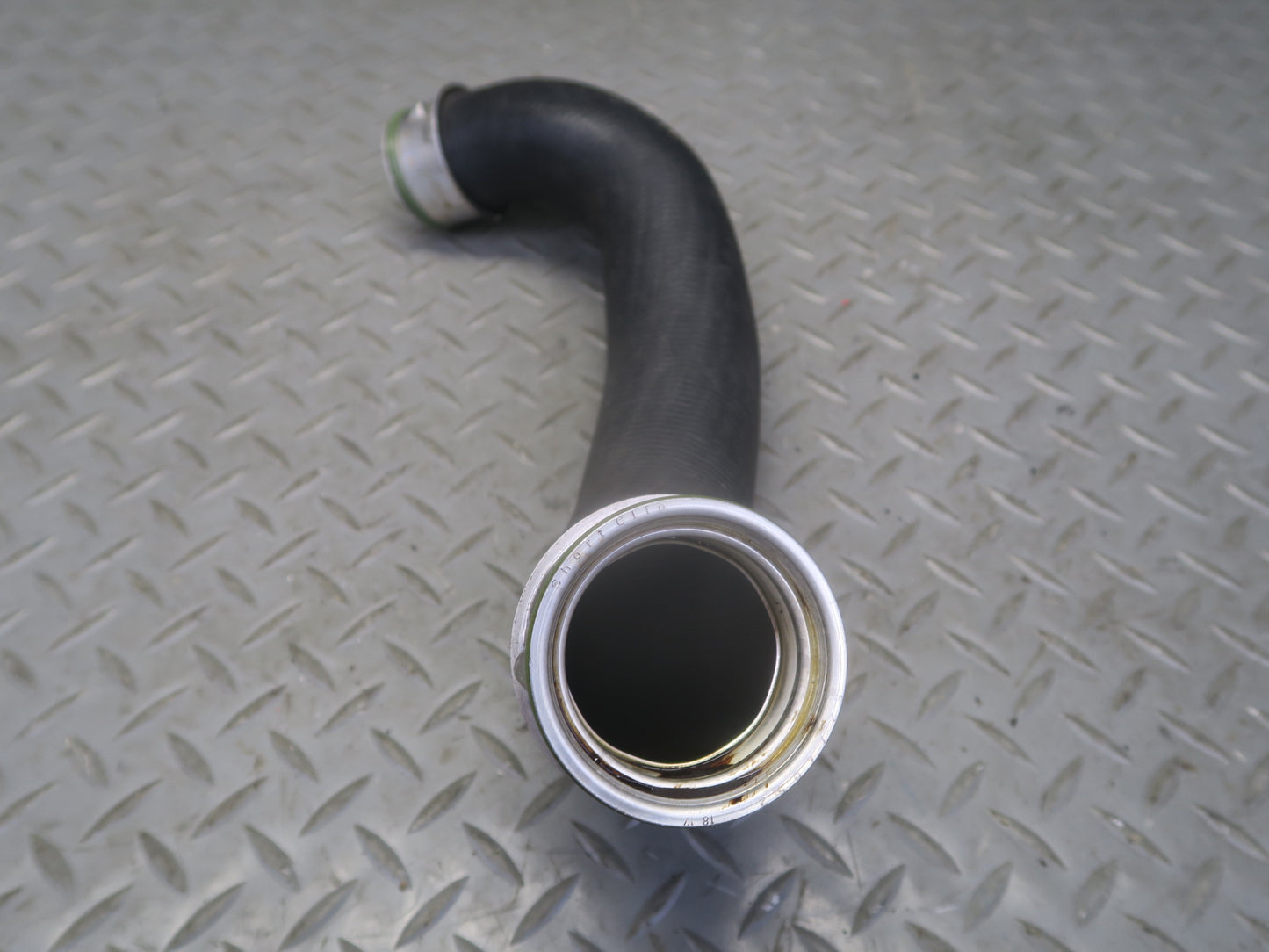 2015-2018 Porsche Macan 3.0L Turbo Intercooler Right Hose Pipe Line