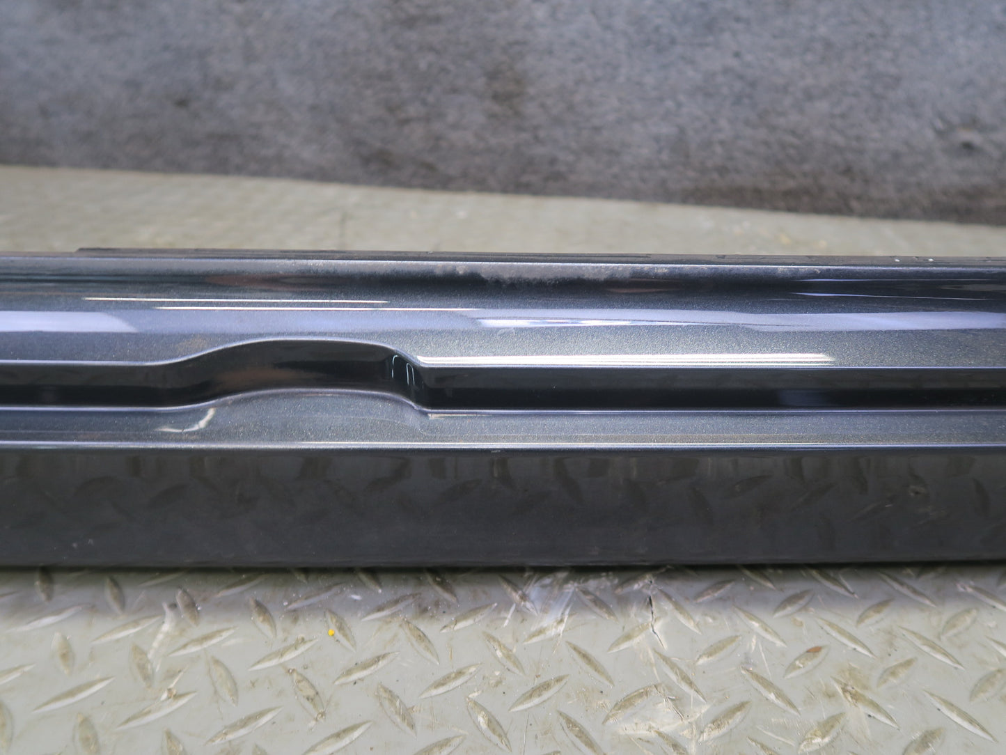 2015-2024 Porsche Macan Left & Right Side Skirt Rocker Panel Molding Bracket Set