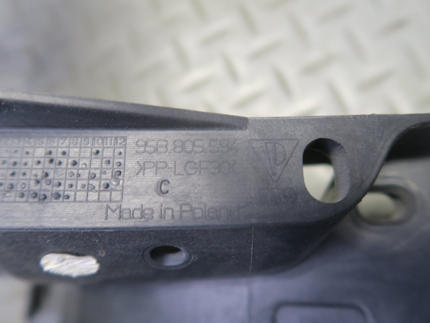 2015-2018 Porsche Macan Front Right Radiator Core Support Bracket