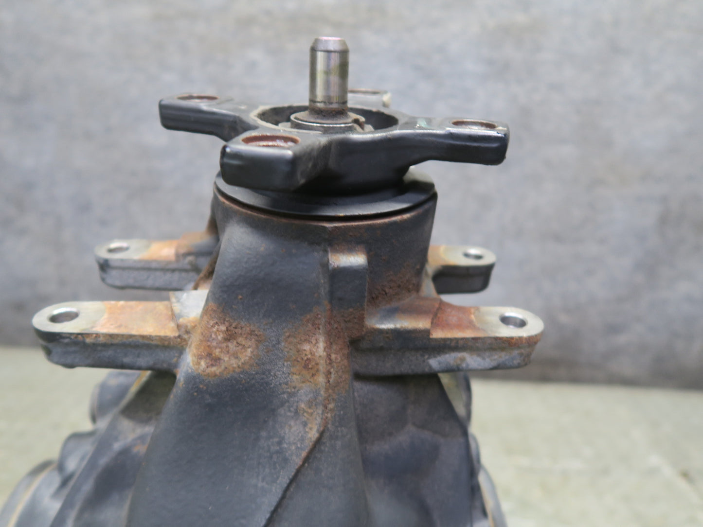 07-12 Mercedes R230 SL550 M273 Rear Differential Carrier 2.65 Ratio 112K OEM