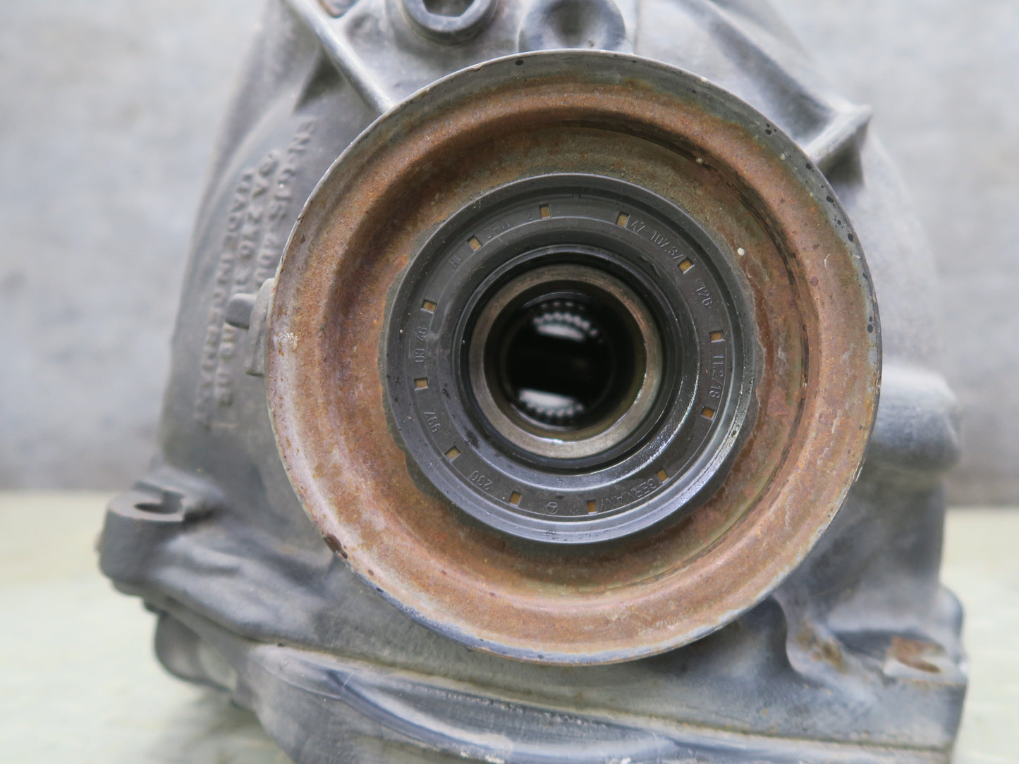 07-12 Mercedes R230 SL550 M273 Rear Differential Carrier 2.65 Ratio 112K OEM
