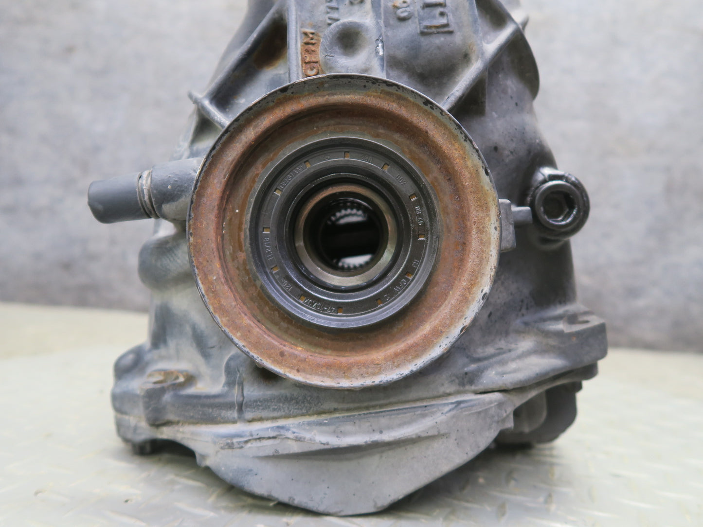 07-12 Mercedes R230 SL550 M273 Rear Differential Carrier 2.65 Ratio 112K OEM