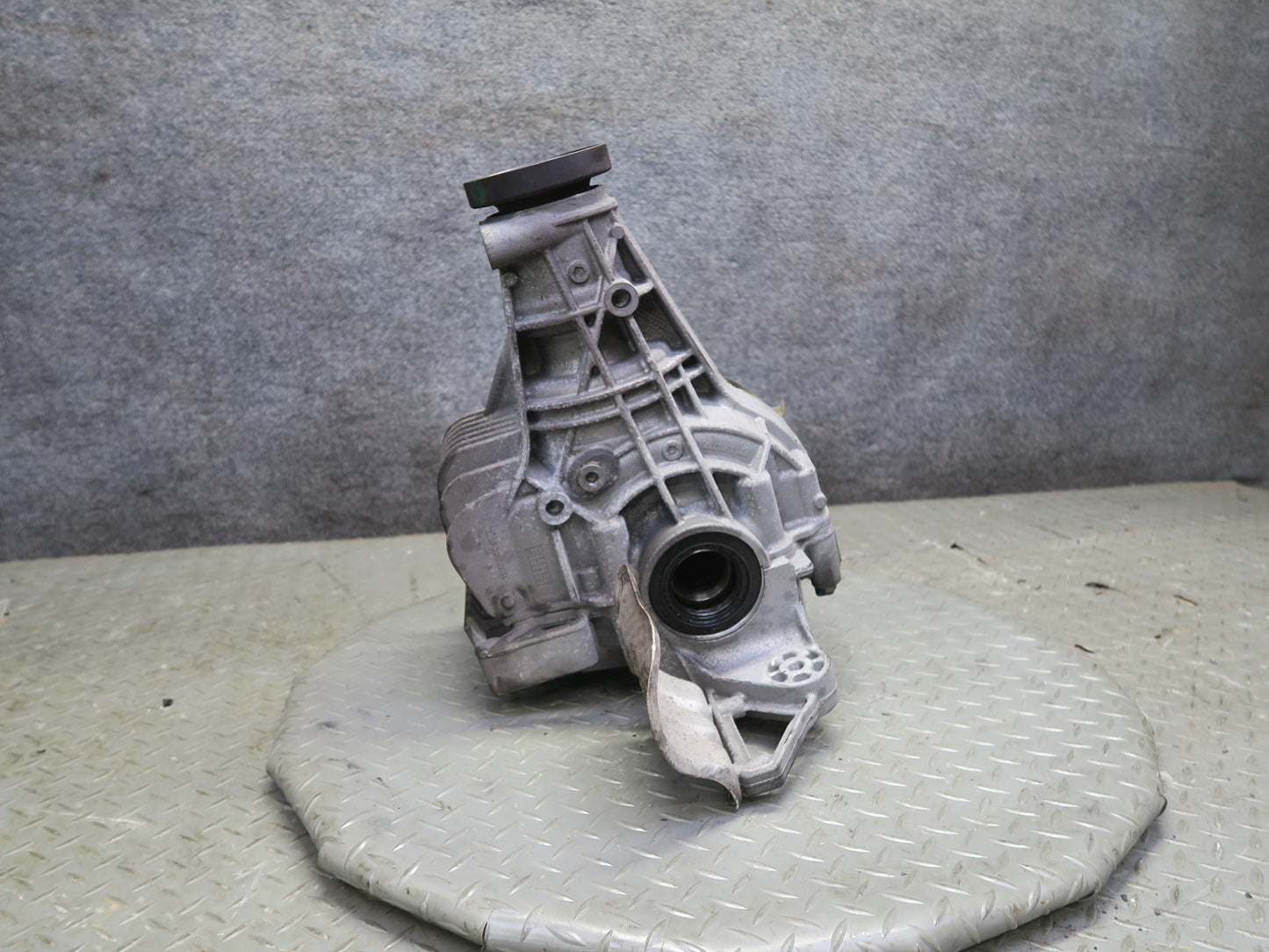 2015-2018 Porsche Macan 3.0L Rear Axle Differential Carrier 4.13 Ratio 86K Miles