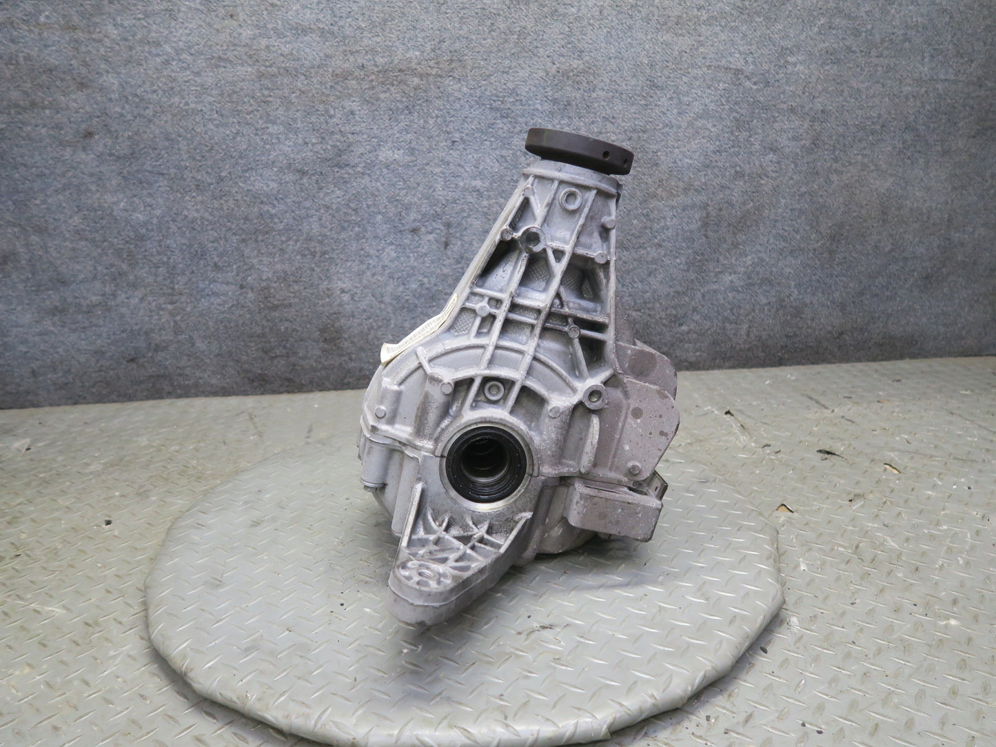 2015-2018 Porsche Macan 3.0L Rear Axle Differential Carrier 4.13 Ratio 86K Miles