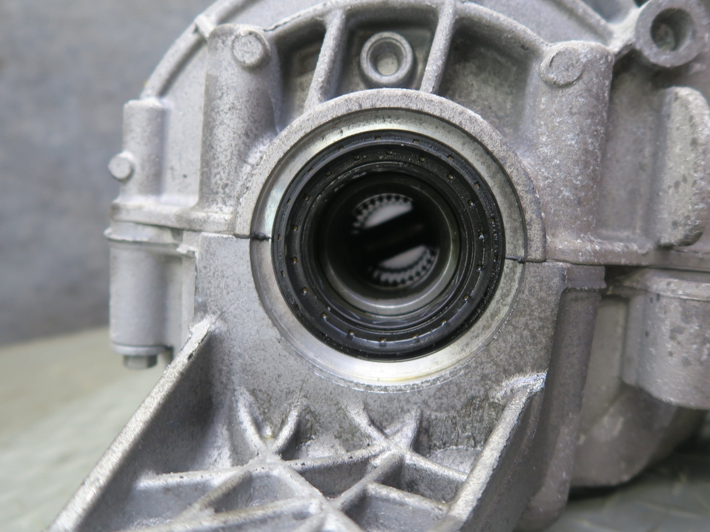 2015-2018 Porsche Macan 3.0L Rear Axle Differential Carrier 4.13 Ratio 86K Miles