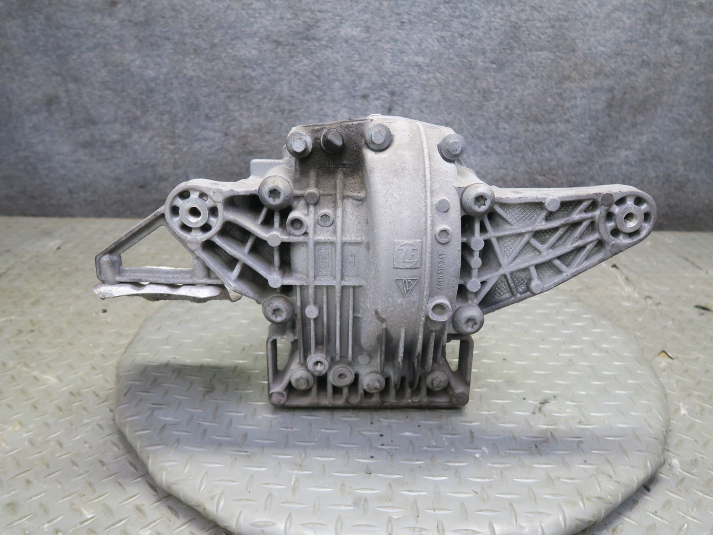 2015-2018 Porsche Macan 3.0L Rear Axle Differential Carrier 4.13 Ratio 86K Miles