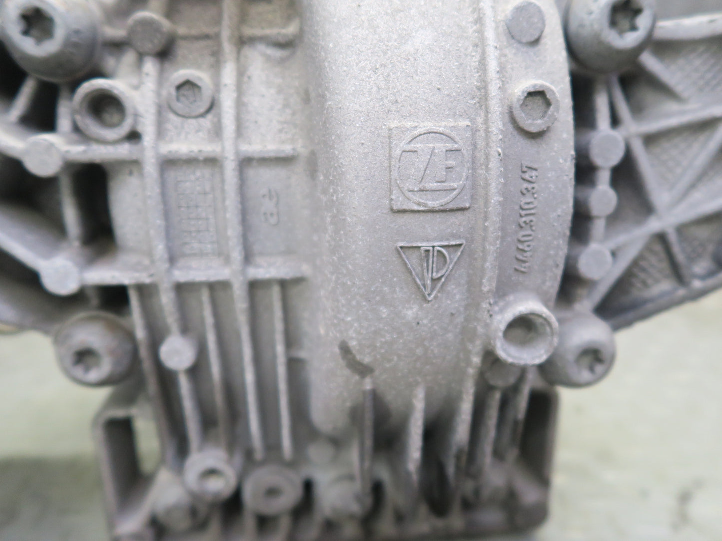 2015-2018 Porsche Macan 3.0L Rear Axle Differential Carrier 4.13 Ratio 86K Miles
