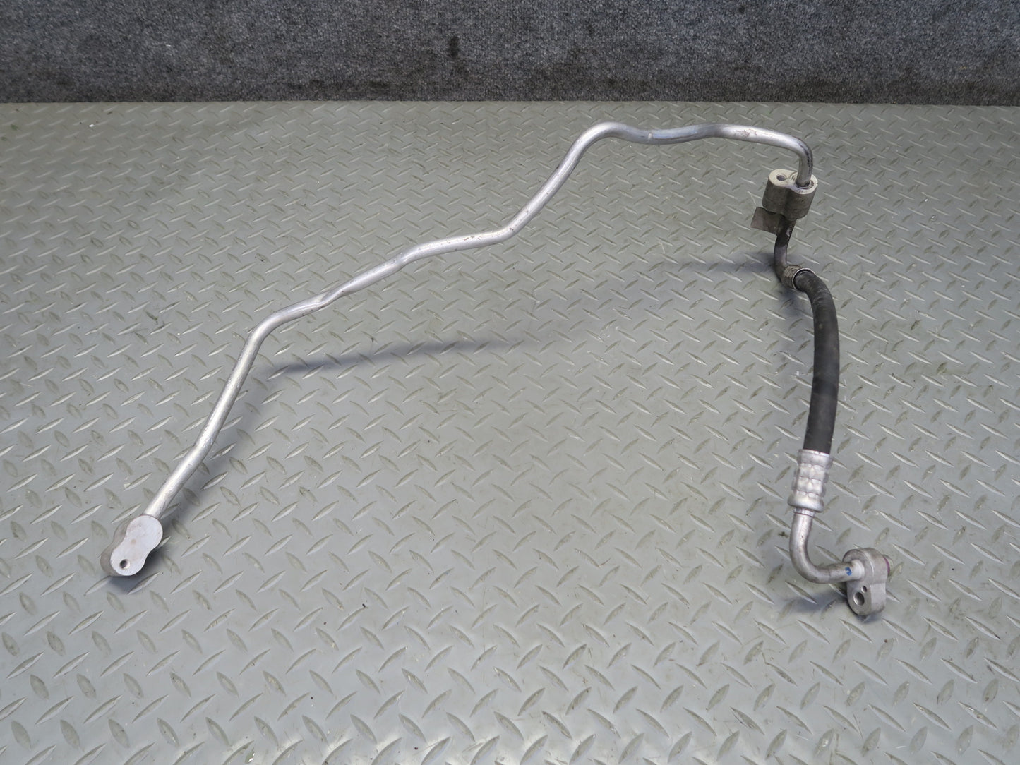 2017-2018 Porsche Macan GTS A/C Air Condition Hose Pipe Line Set of 2