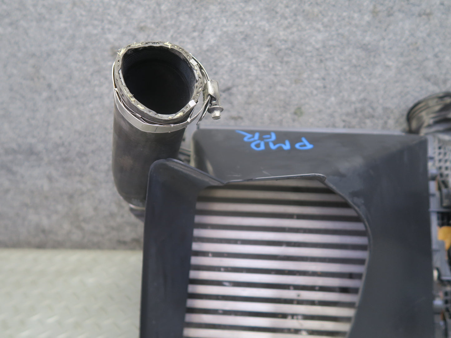 2015-2018 Porsche Macan 3.0L 3.6L Right Intercooler w Shroud