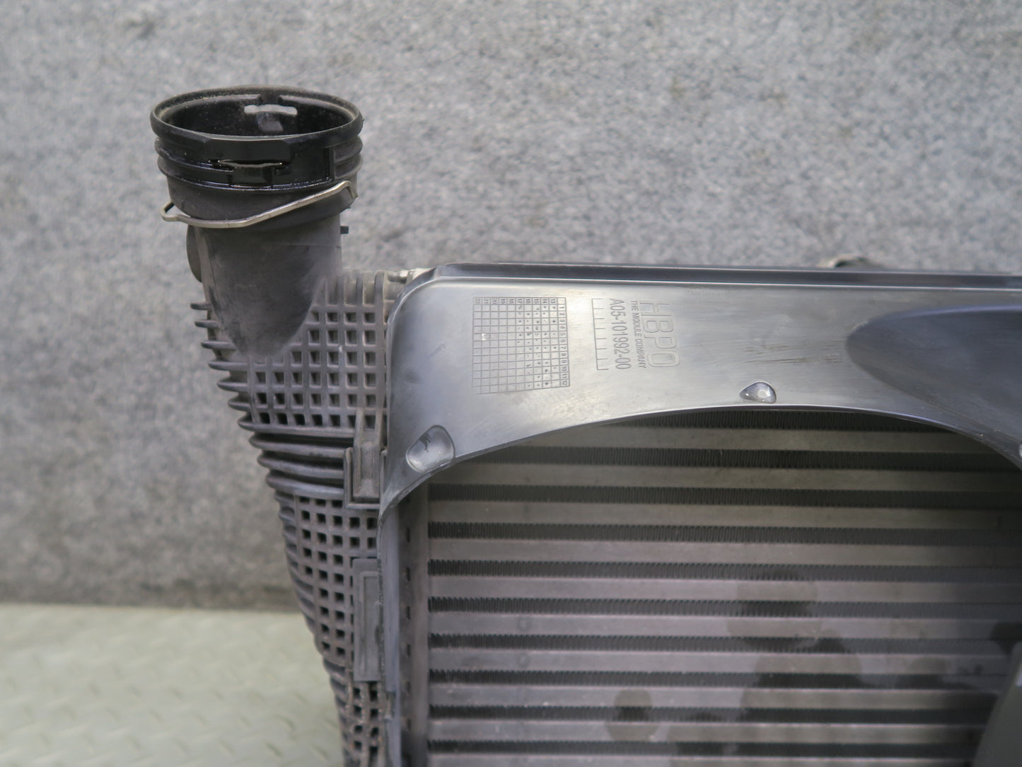 2015-2018 Porsche Macan 3.0L 3.6L Right Intercooler w Shroud