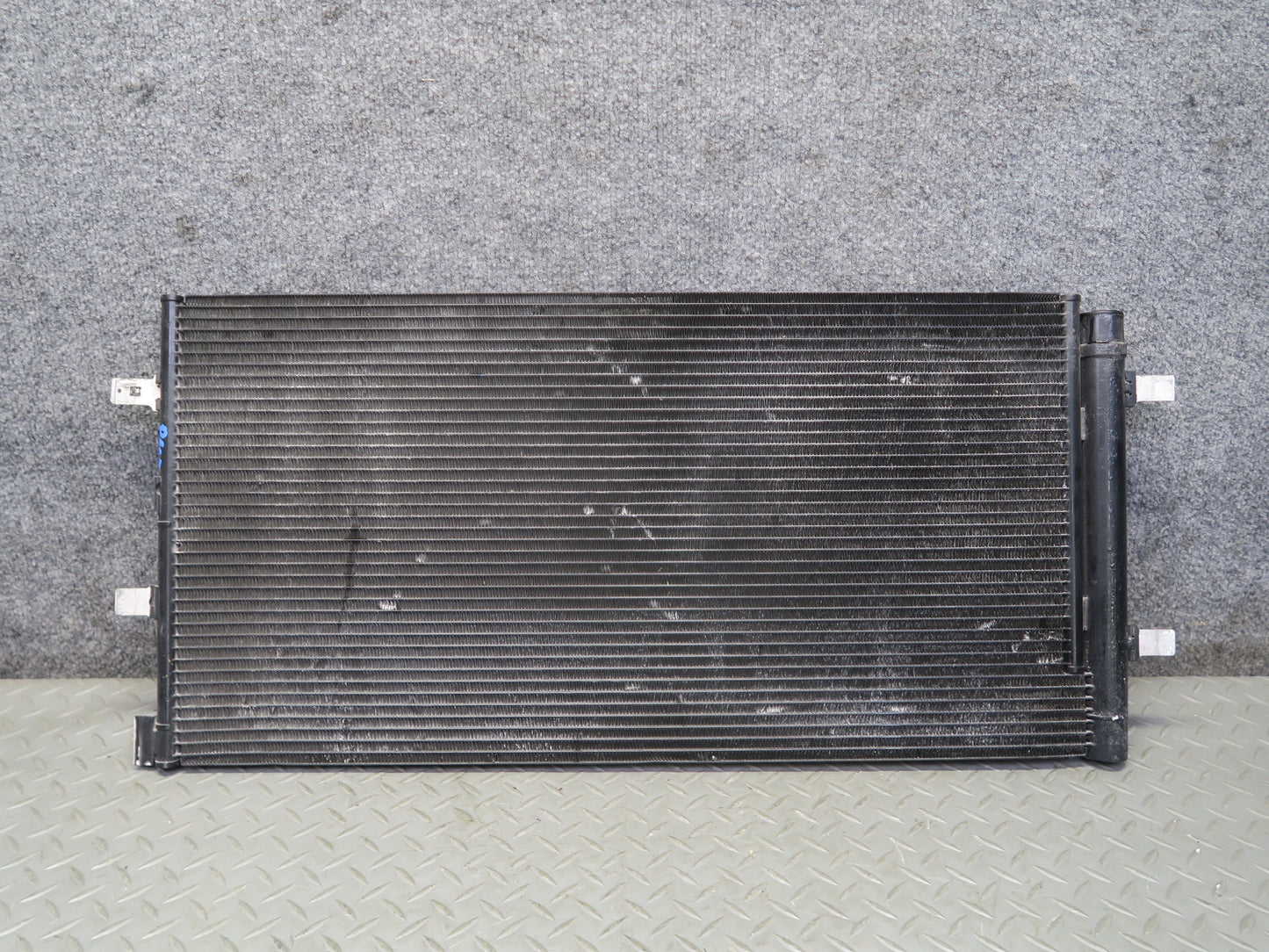 2015-2018 Porsche Macan A/C Air Condition Condenser 4G0260401Q