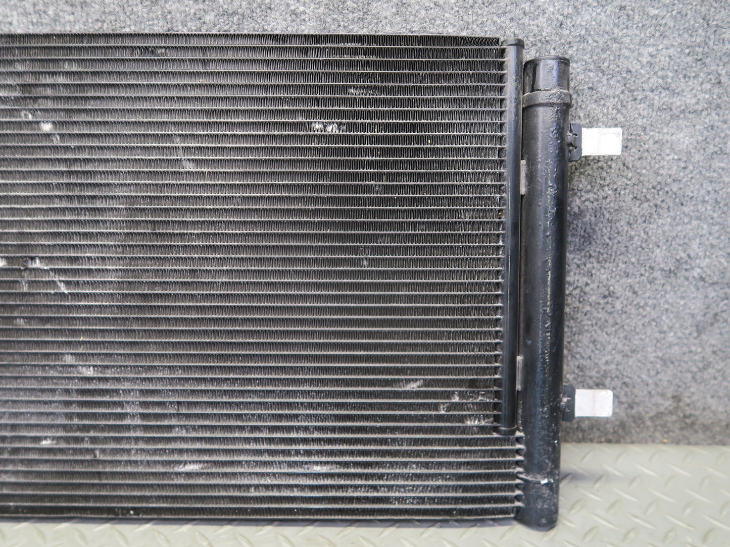 2015-2018 Porsche Macan A/C Air Condition Condenser 4G0260401Q
