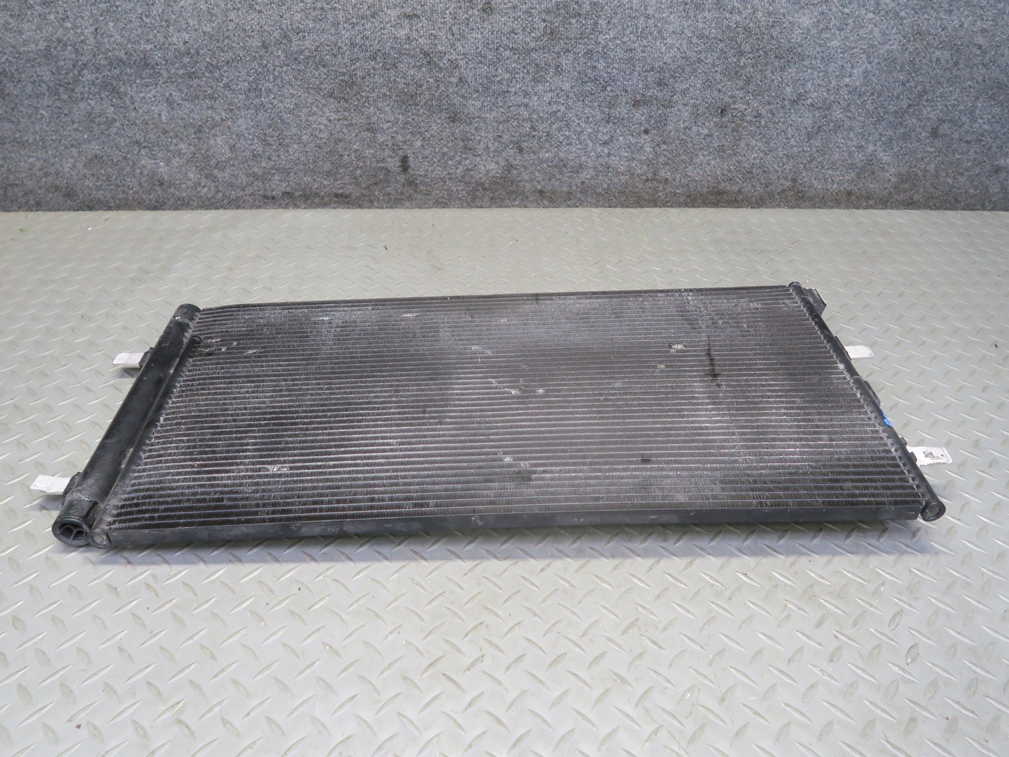 2015-2018 Porsche Macan A/C Air Condition Condenser 4G0260401Q