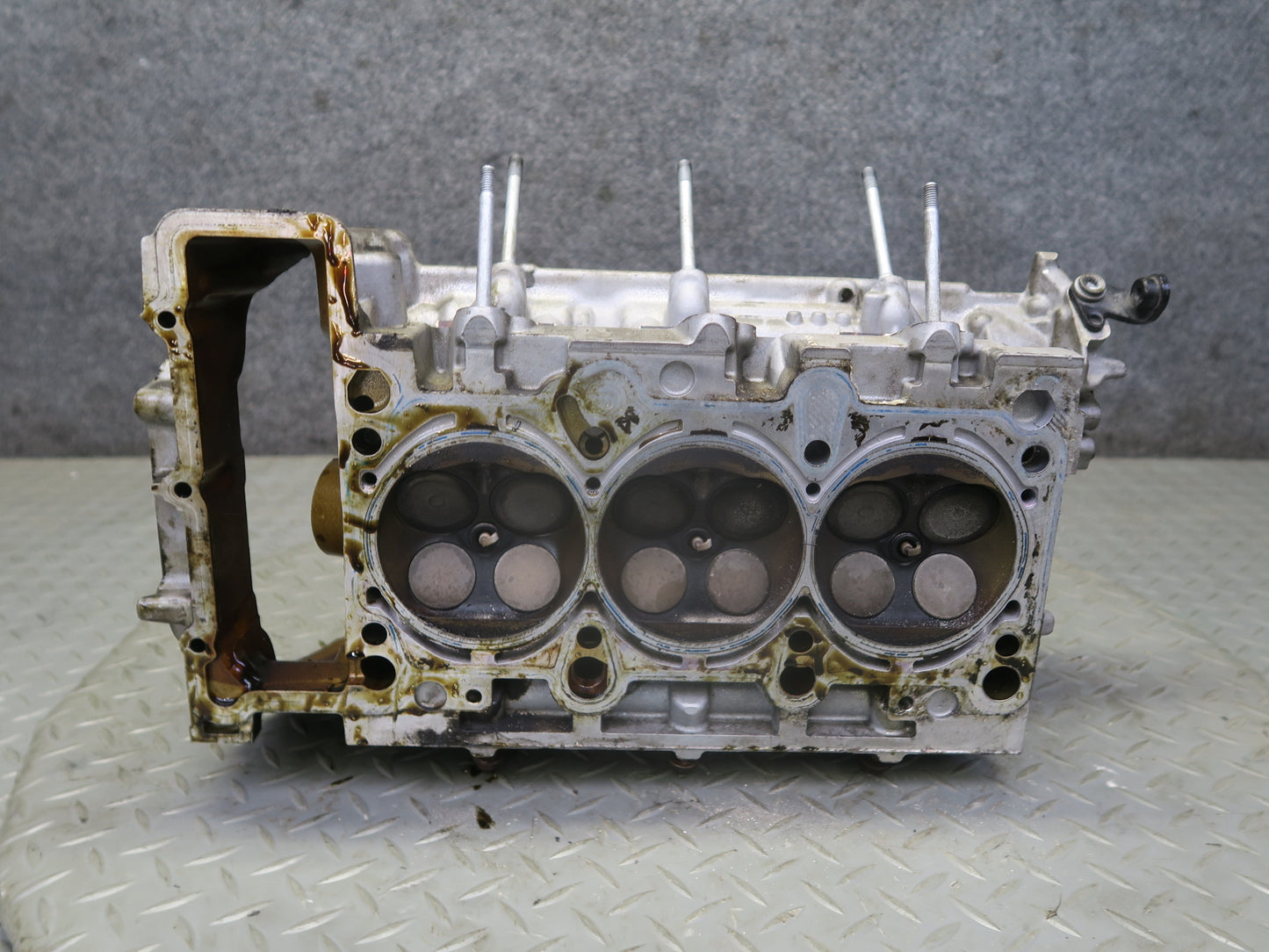 2015-2018 Porsche Cayenne 958 Hybrid 3.0L Cgfa Engine Motor Left Cylinder Head