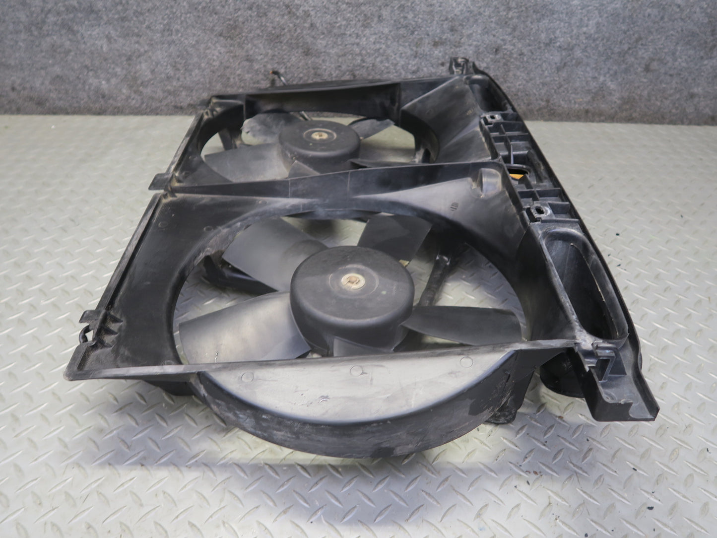 1987-1989 Porsche 928 S4 Engine Cooling Fan Motor Shroud 92810625902