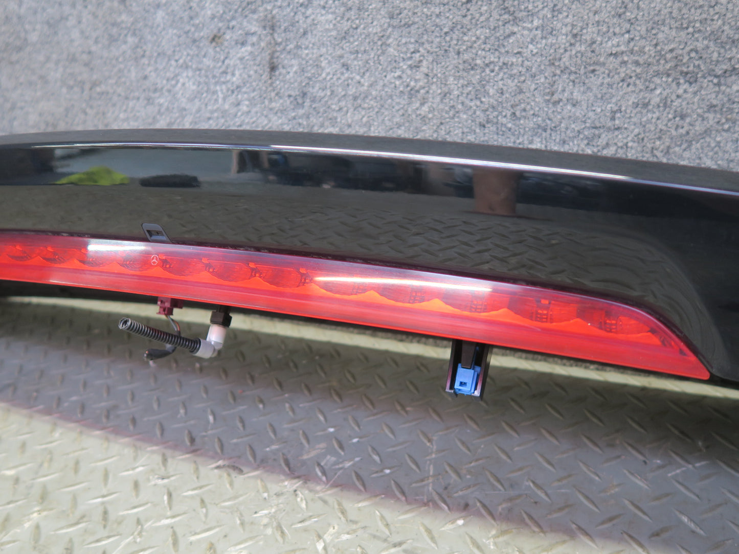 2017-2019 Mercedes X166 Gls-class Rear Trunk Lid Tailgate Spoiler w Brake Light