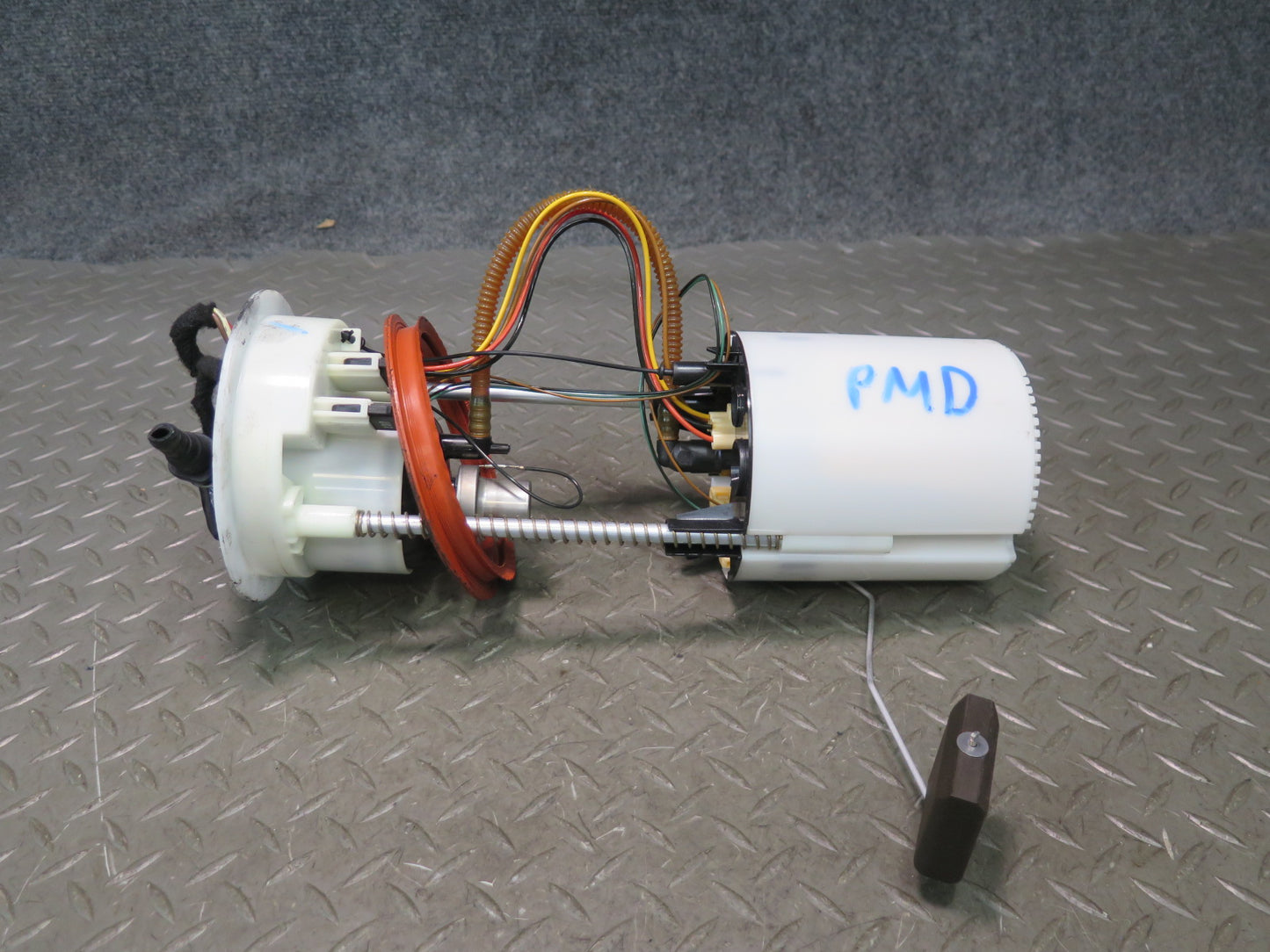 2015-2018 Porsche Macan 3.0L Turbo Fuel Pump Level Sensor Assembly