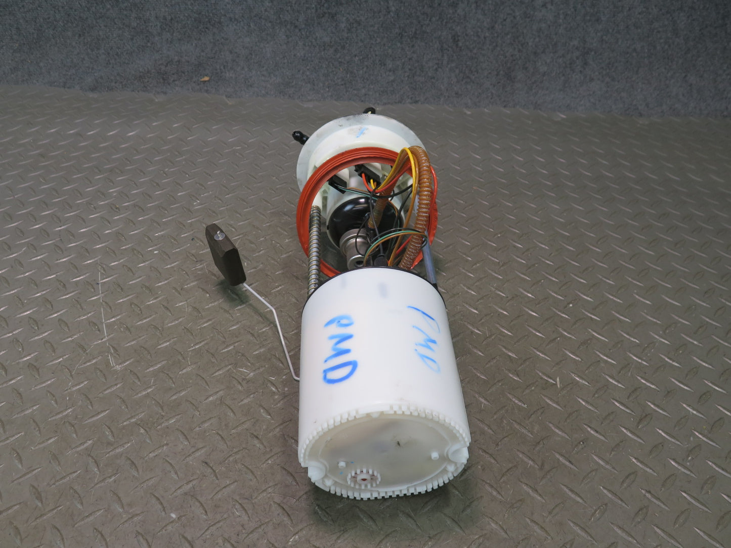 2015-2018 Porsche Macan 3.0L Turbo Fuel Pump Level Sensor Assembly
