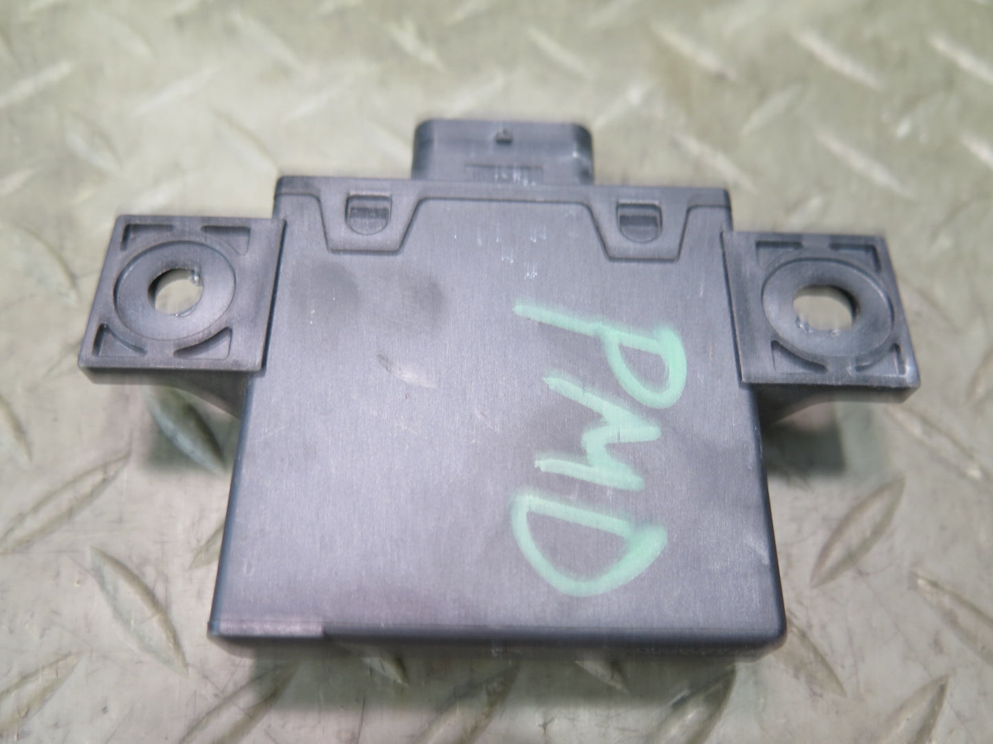 2015-2018 Porsche Macan Engine Sound Control Module 95B907159