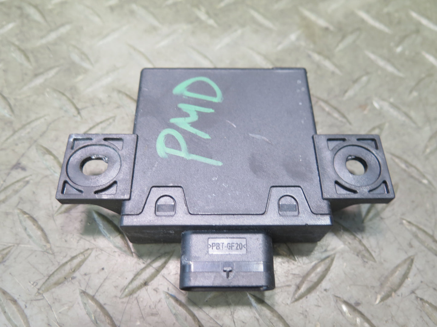 2015-2018 Porsche Macan Engine Sound Control Module 95B907159