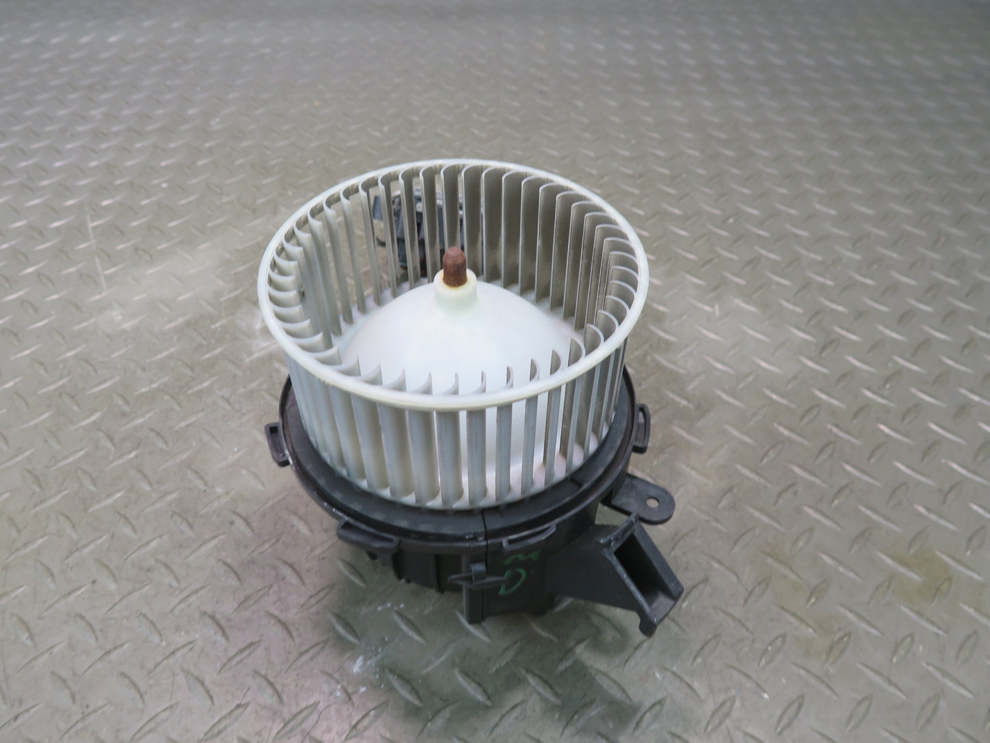 2015-2018 Porsche Macan A/C Heater Blower Motor Fan w Resistor