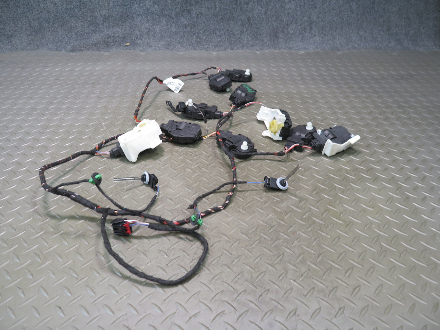 2015-2018 Porsche Macan A/C Heater Flap Door Servo Actuator Motor Wiring Set