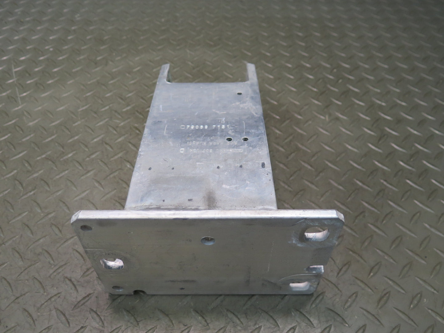 2015-2025 Porsche Macan Front Right Bumper Impact Reinforcement Bracket