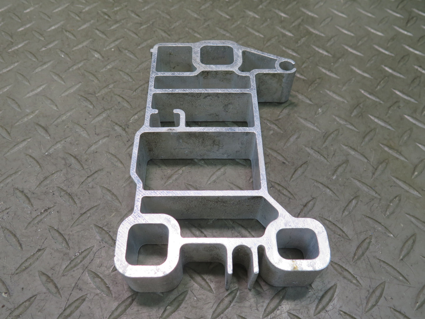 2015-2025 Porsche Macan Front Right Bumper Impact Reinforcement Bracket