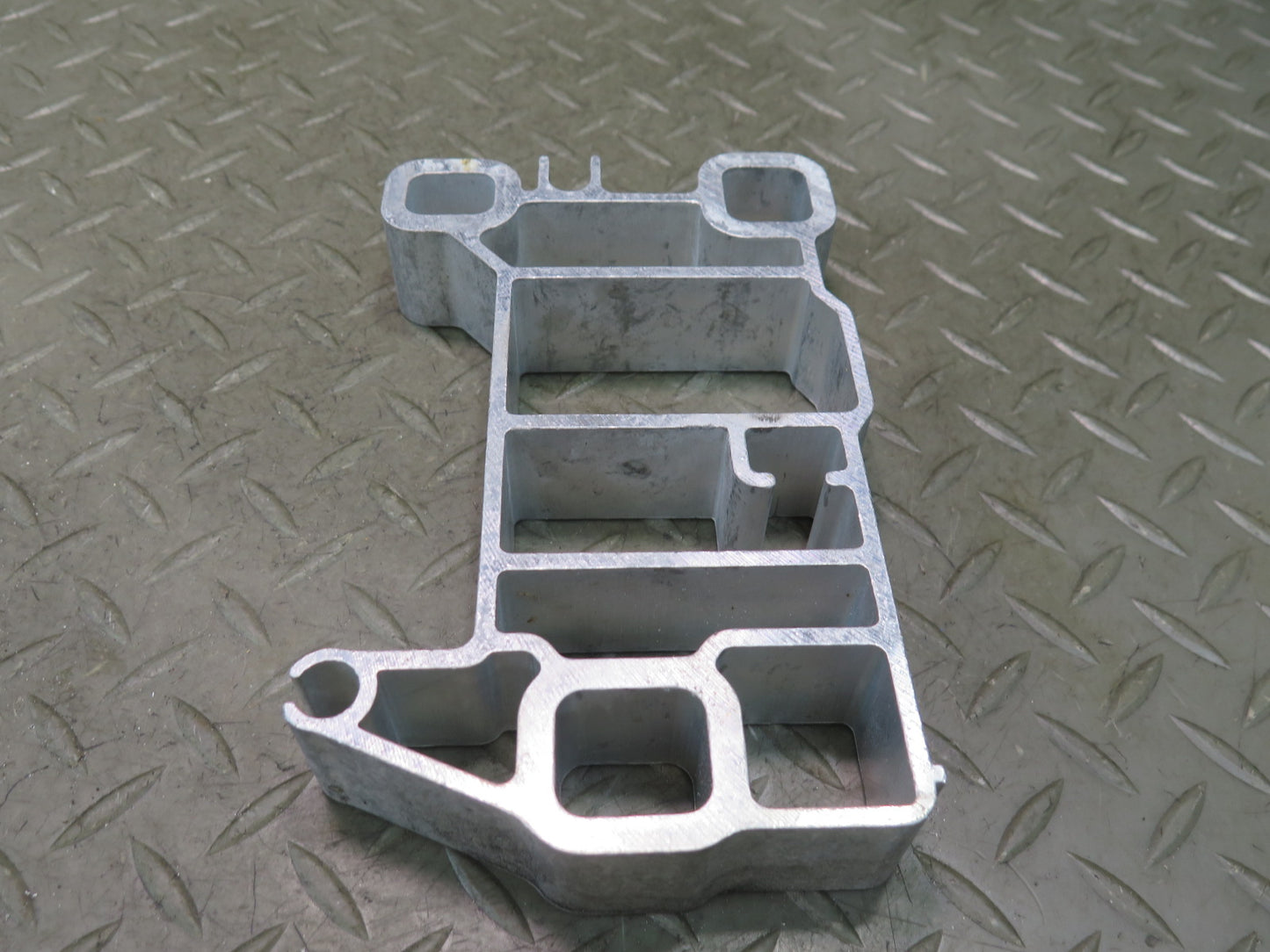 2015-2025 Porsche Macan Front Right Bumper Impact Reinforcement Bracket