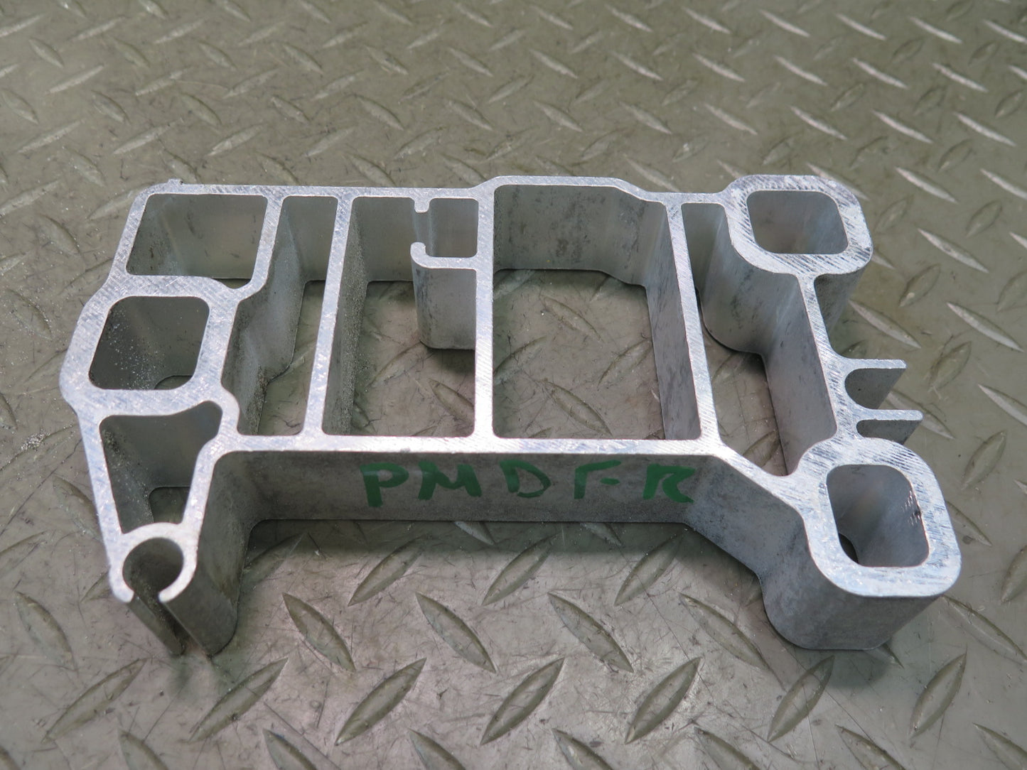 2015-2025 Porsche Macan Front Right Bumper Impact Reinforcement Bracket