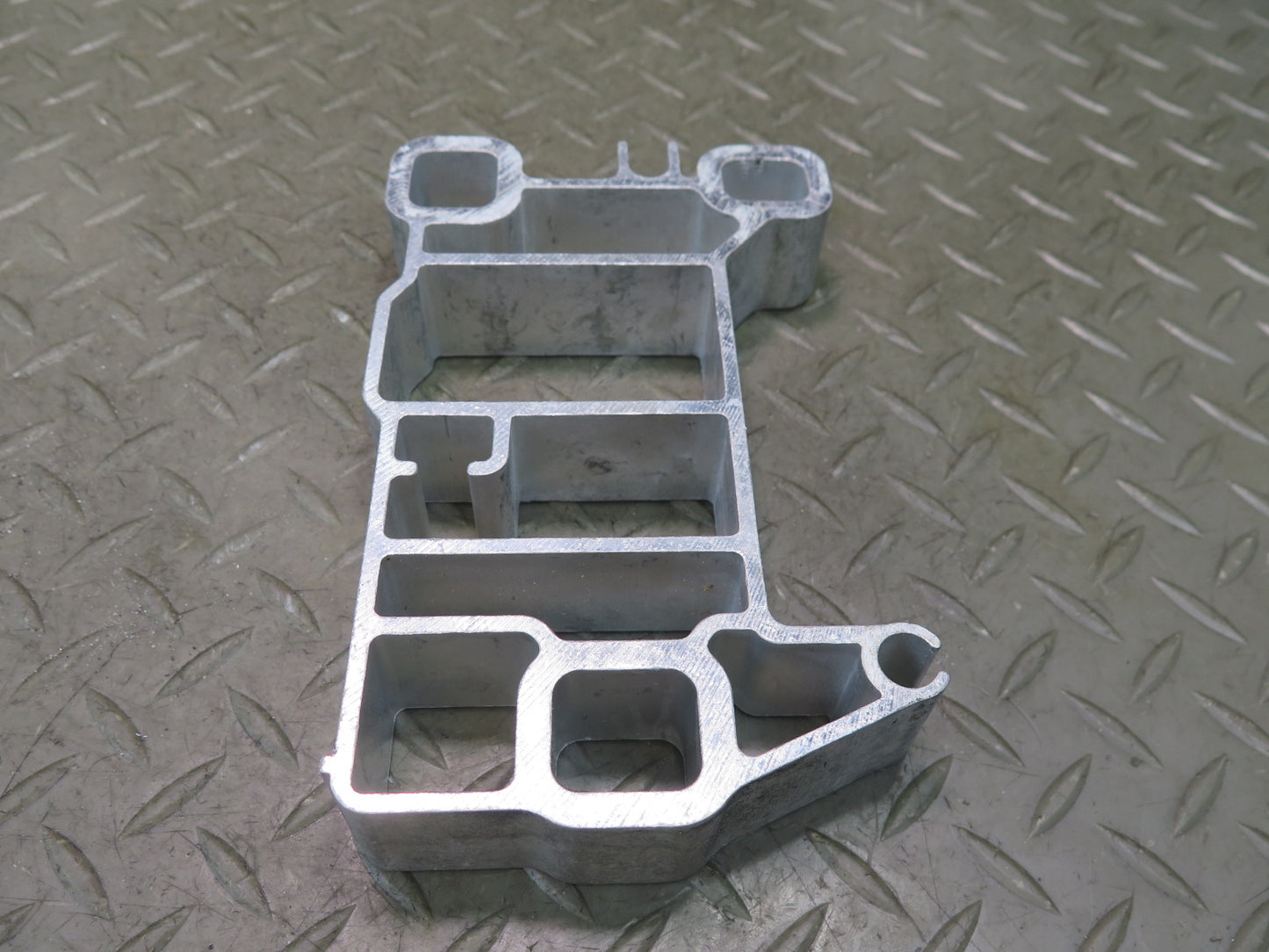 2015-2025 Porsche Macan Front Right Bumper Impact Reinforcement Bracket