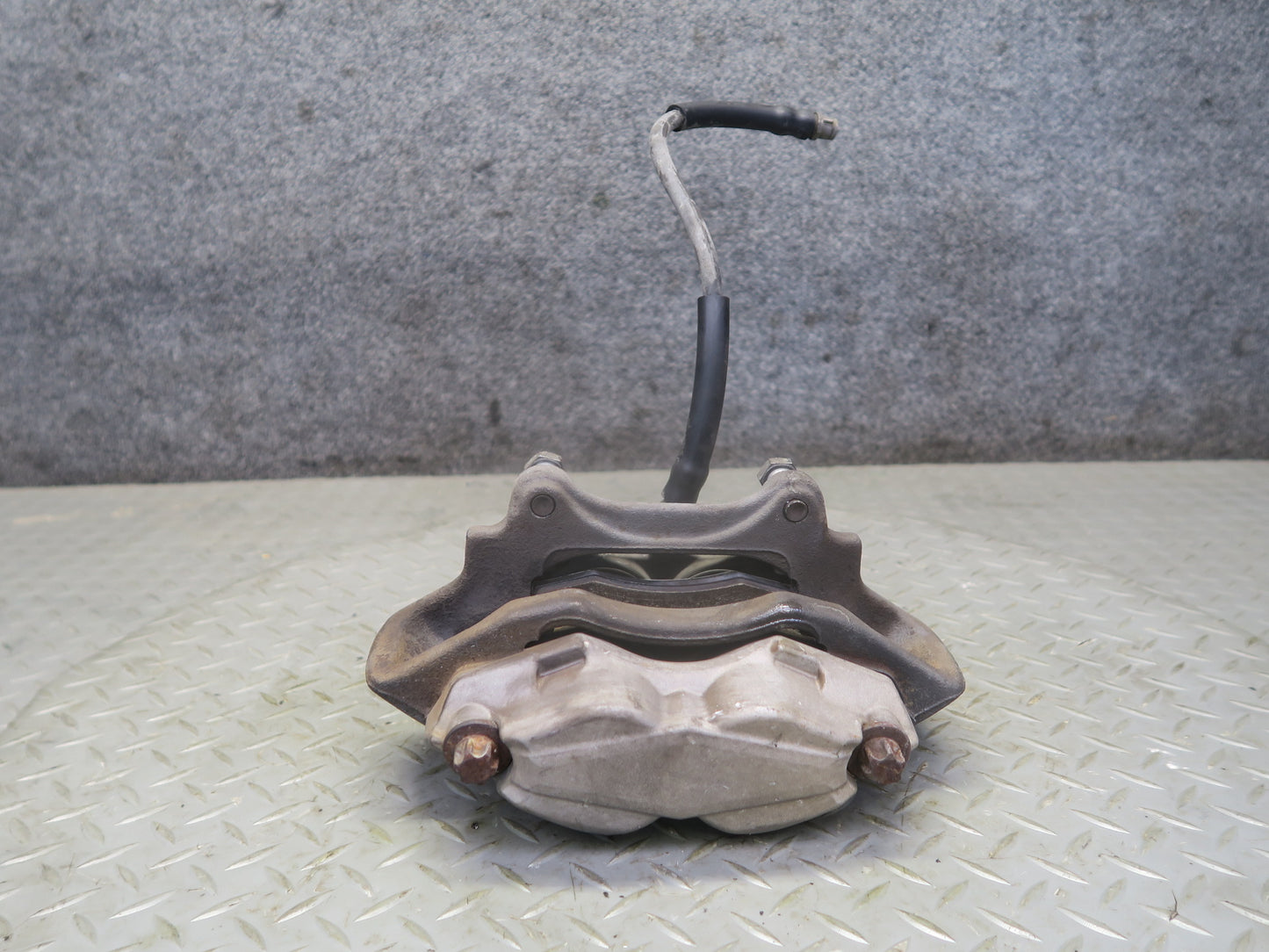 07-12 Mercedes R230 SL550 Set of 2 Front Left & Right Brake Caliper OEM