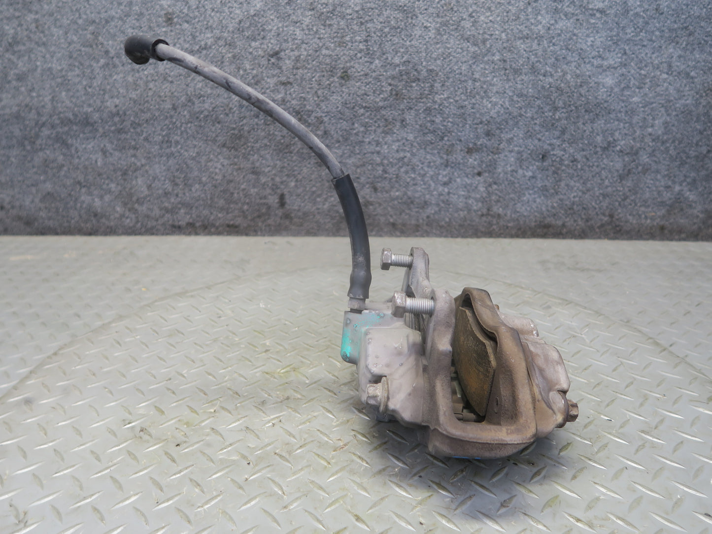 07-12 Mercedes R230 SL550 Set of 2 Front Left & Right Brake Caliper OEM
