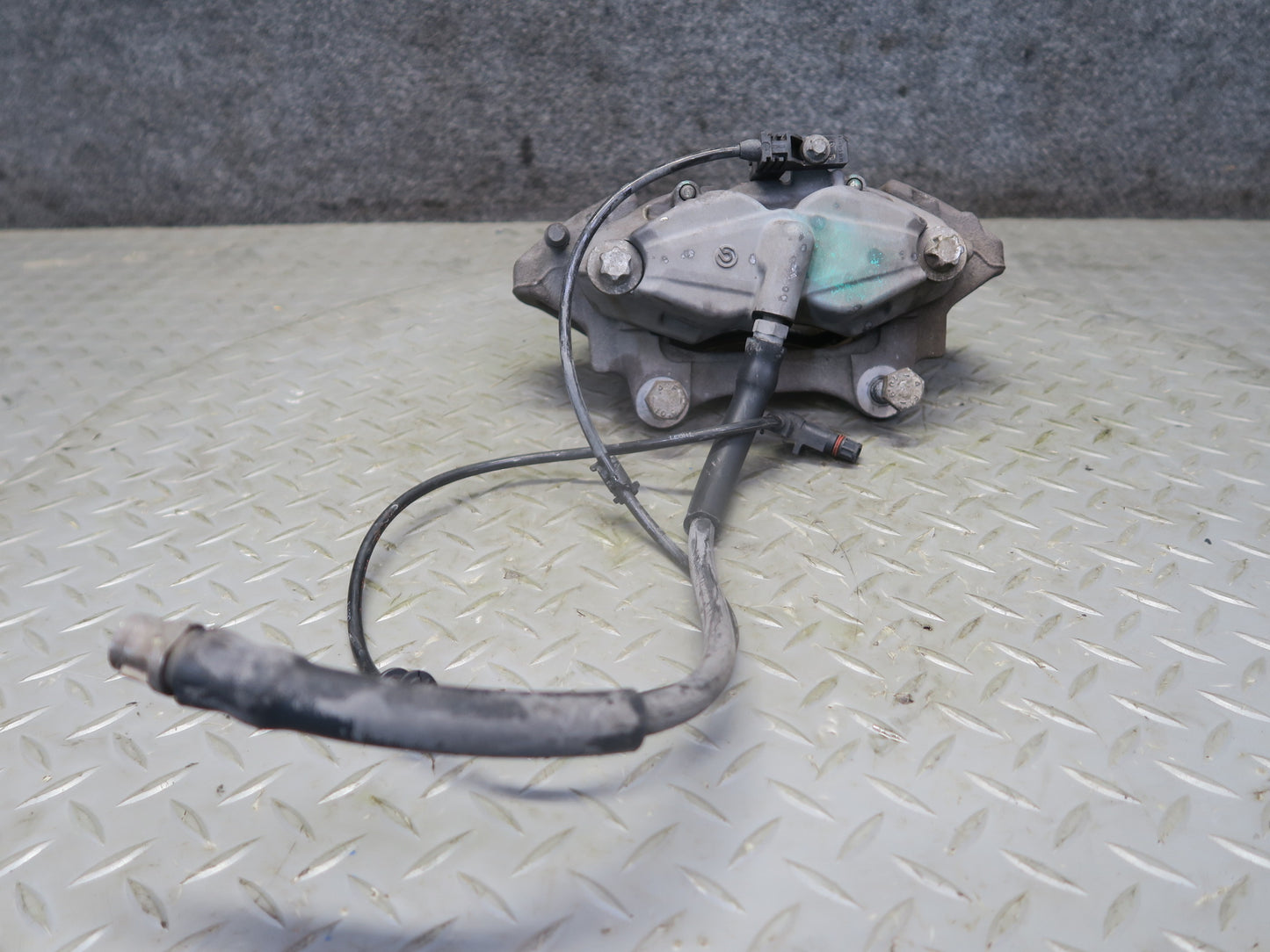 07-12 Mercedes R230 SL550 Set of 2 Front Left & Right Brake Caliper OEM