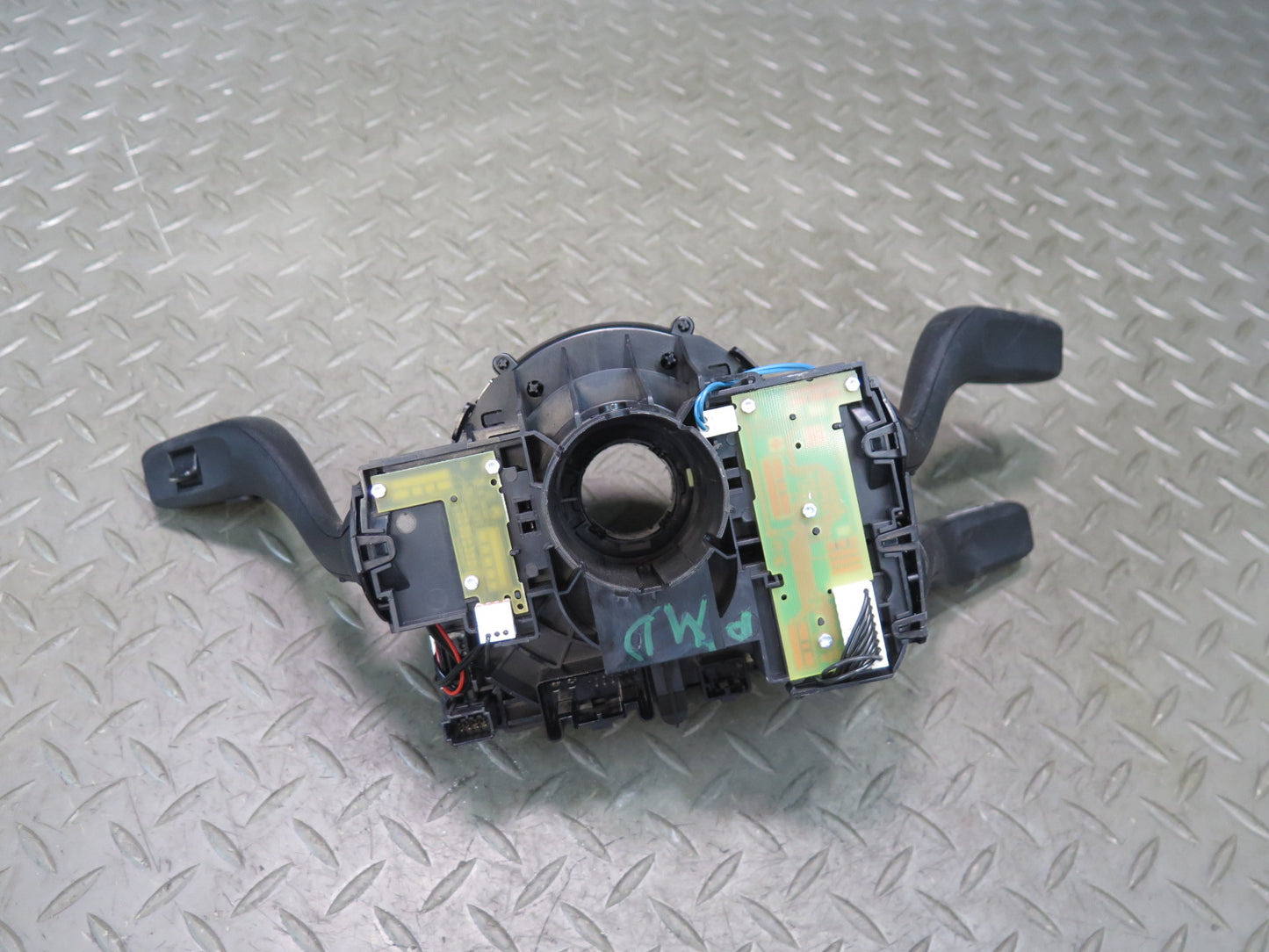 2015-2018 Porsche Macan Steering Column Turn Signal Wiper Cruise Multi Switch