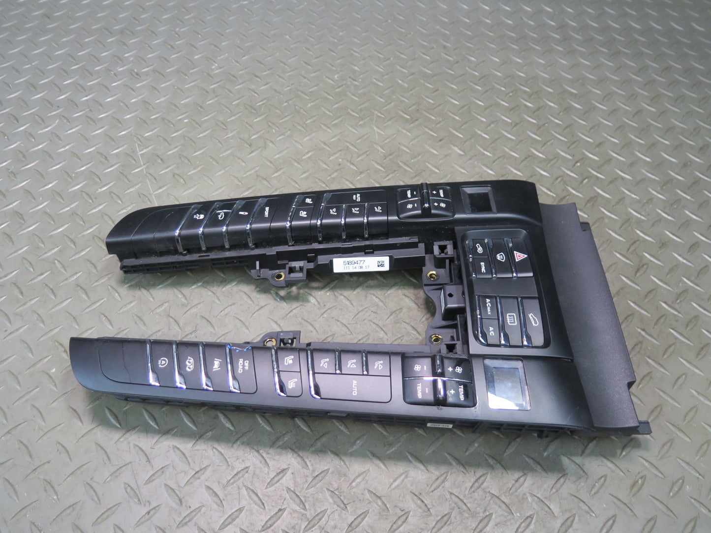 2015-2018 Porsche Macan Front A/C Heater Climate Control Switch Panel