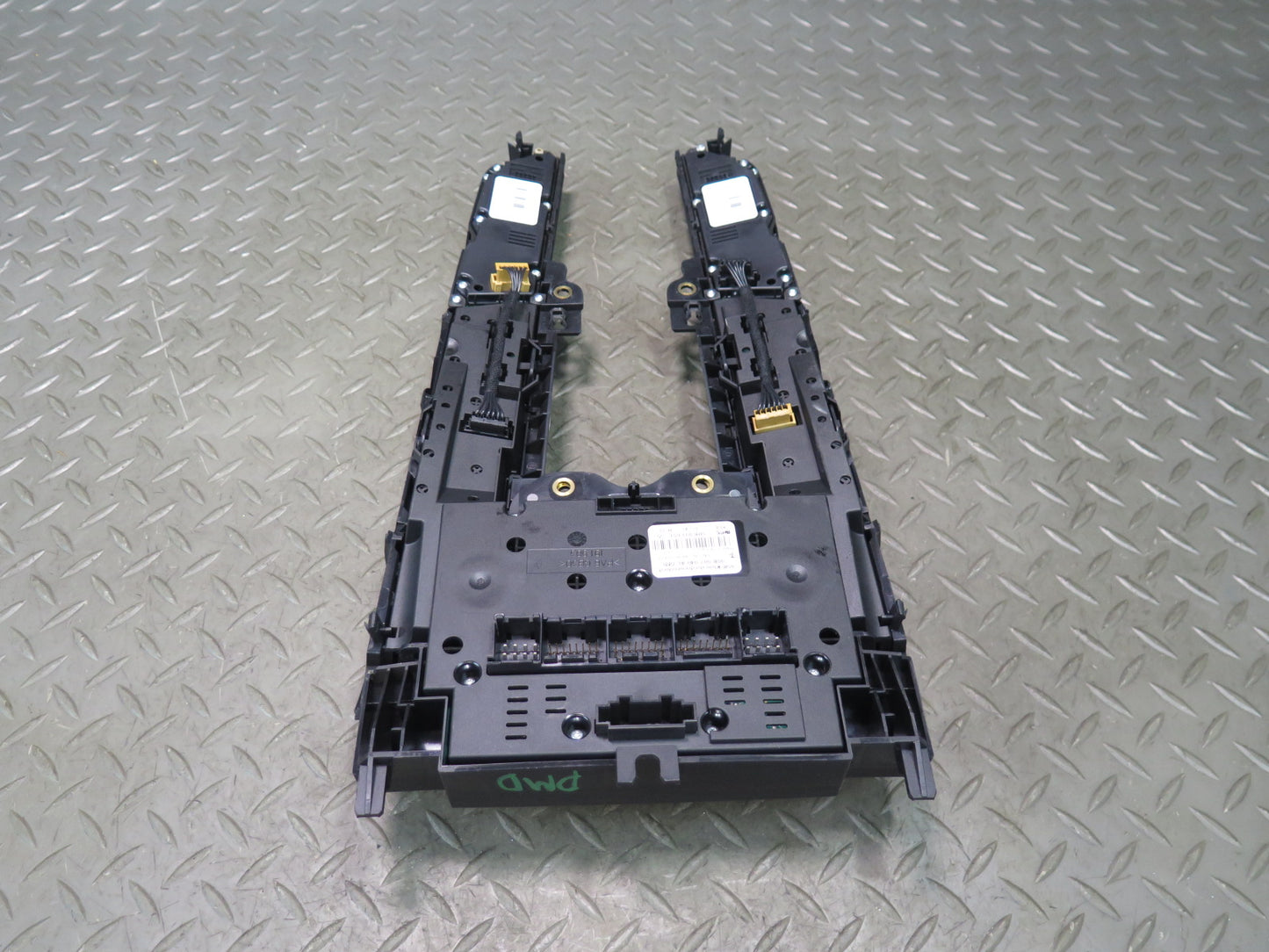 2015-2018 Porsche Macan Front A/C Heater Climate Control Switch Panel